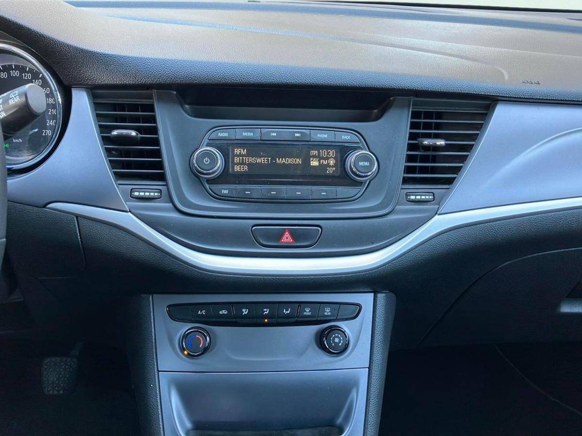 opel-astra-2017-diesel-1598cc