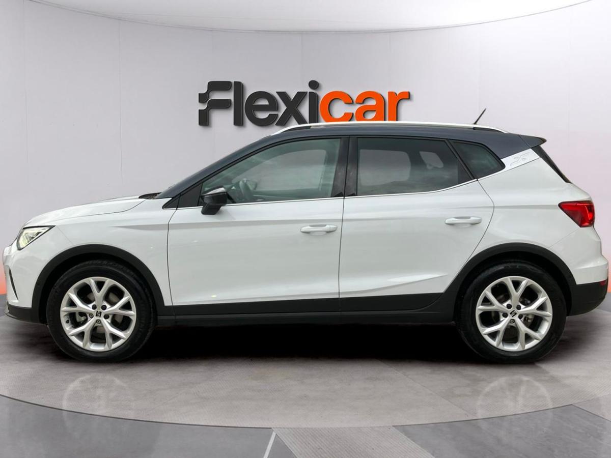 seat-arona-2023-gasolina-999cc