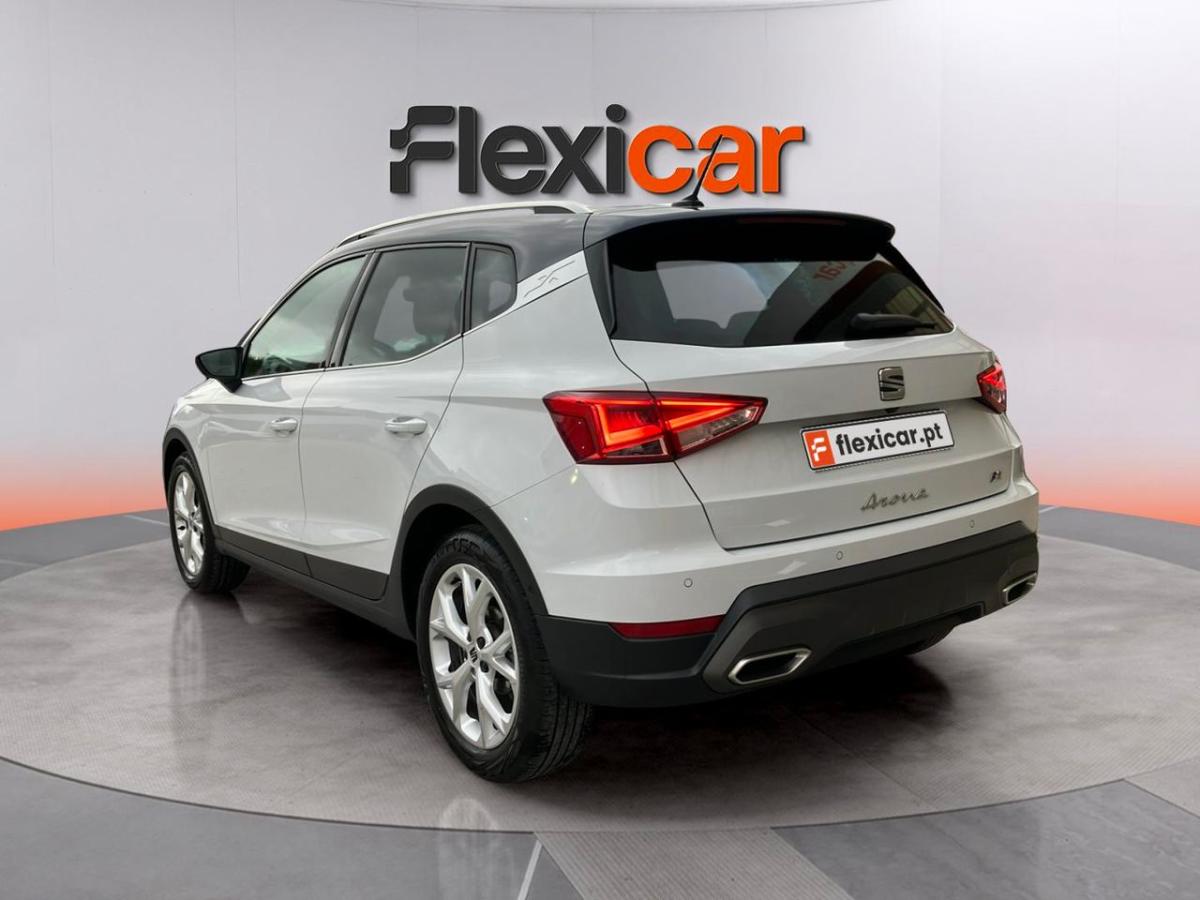 seat-arona-2023-gasolina-999cc
