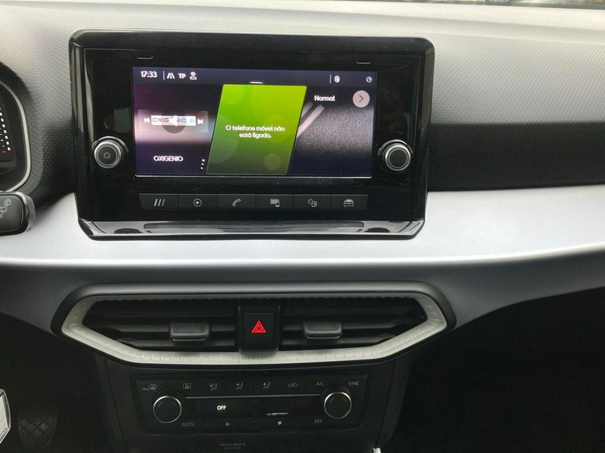 seat-arona-2023-gasolina-999cc