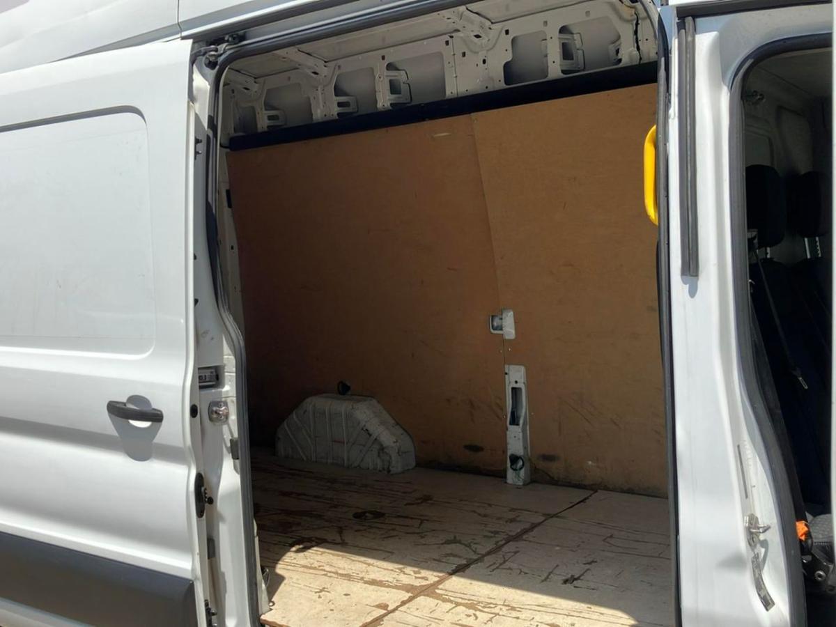ford-transit-2023-diesel-1995cc