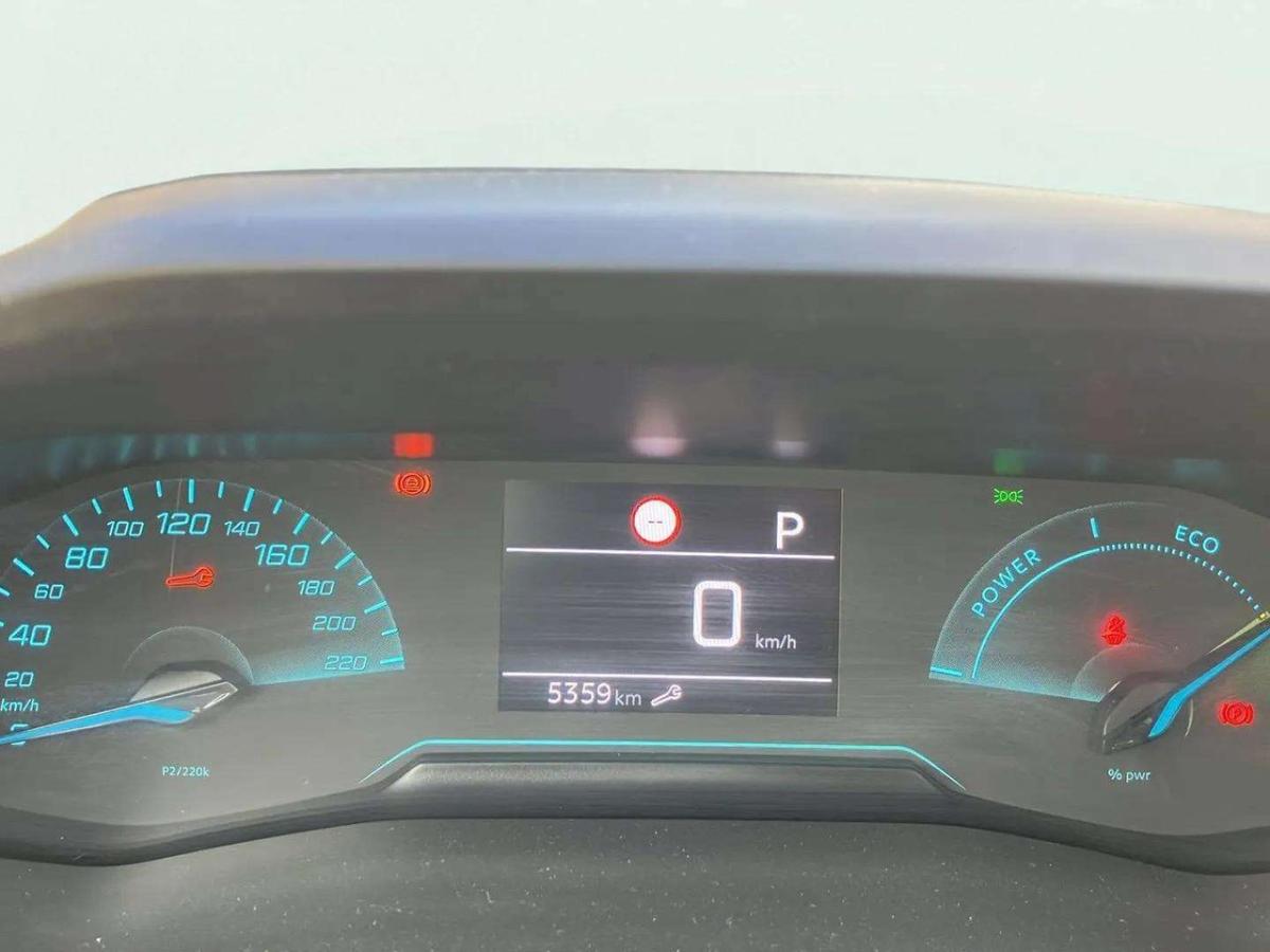 peugeot-208-2025-hibrido-a-gasolina-1199cc