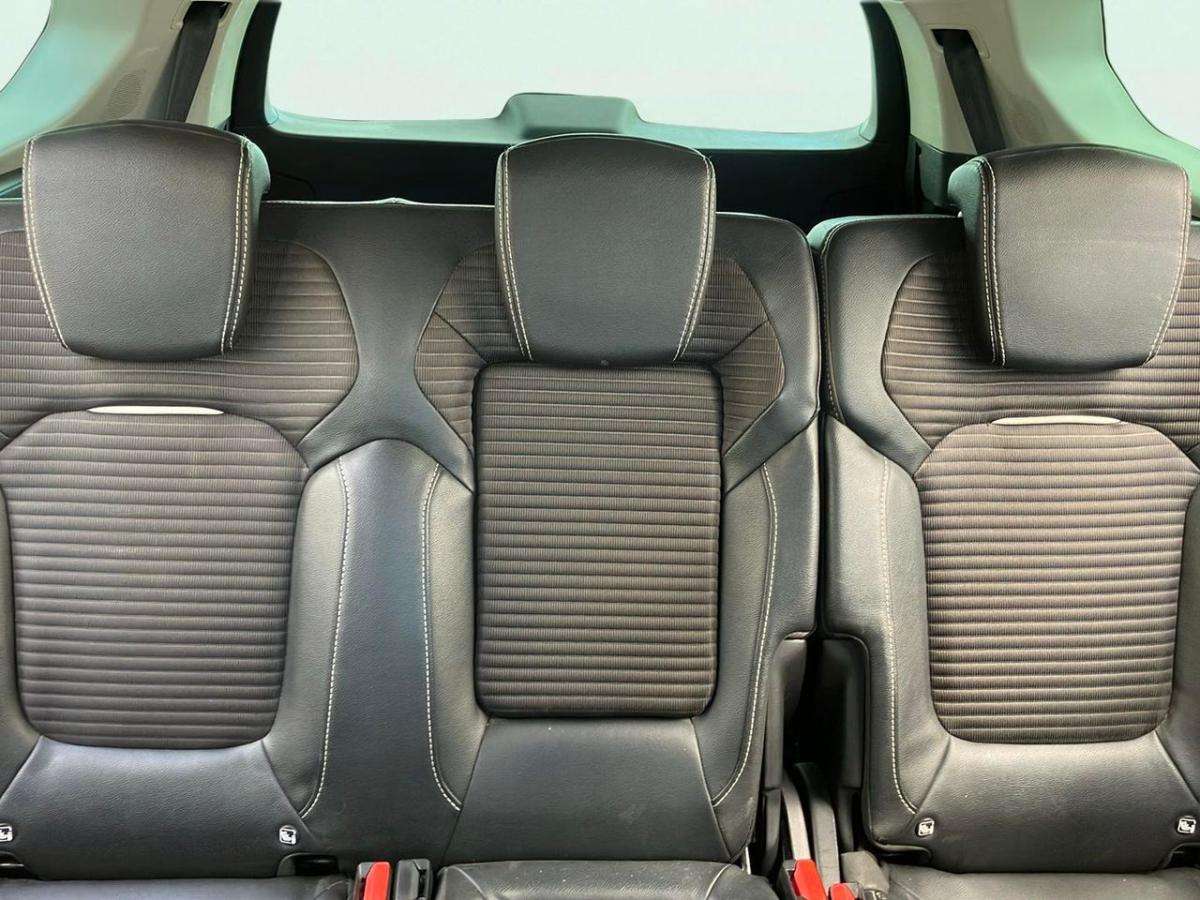 renault-grand-scenic-2018-gasolina-1332cc