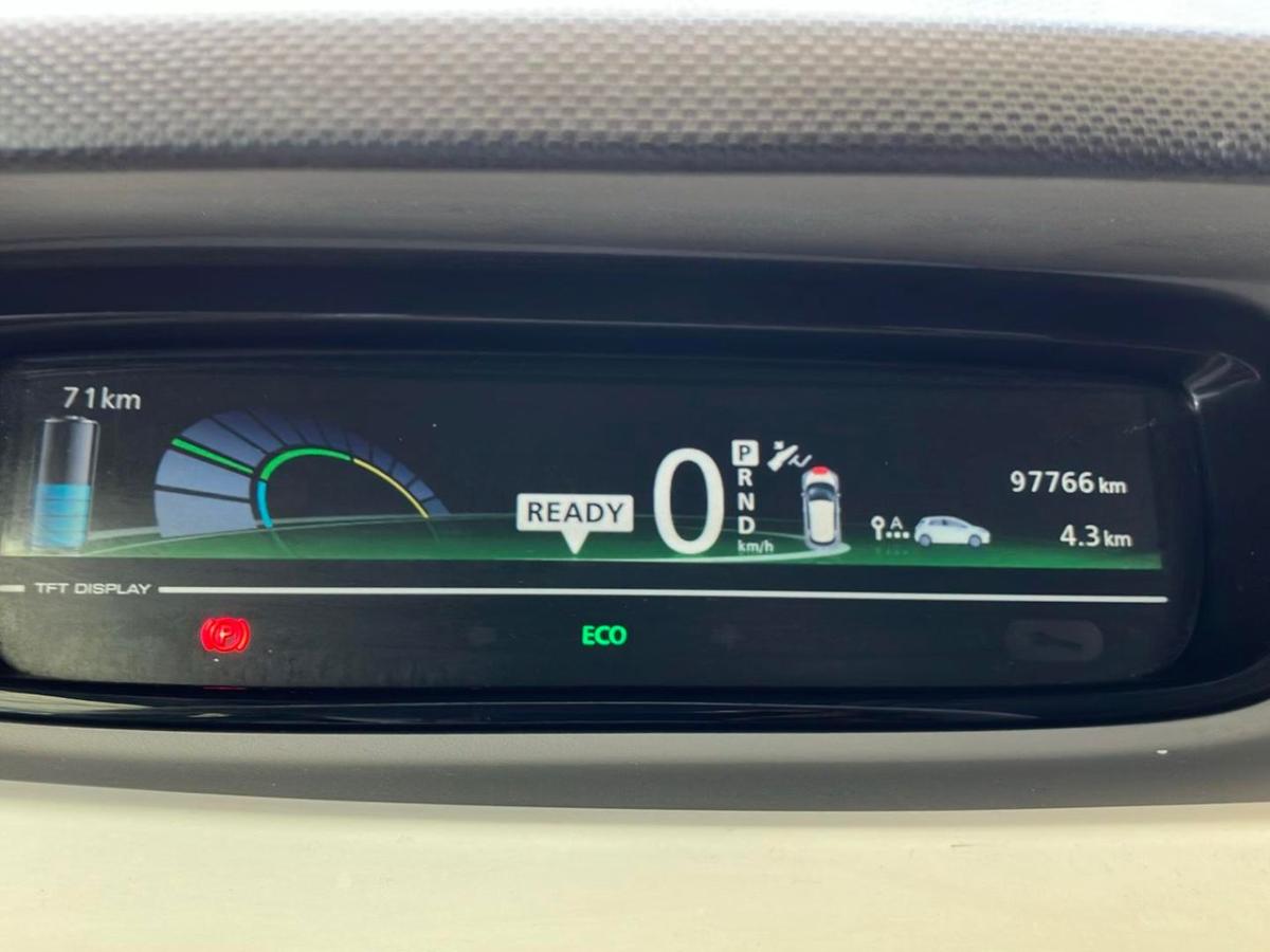 renault-zoe-2014-eletrico-0cc