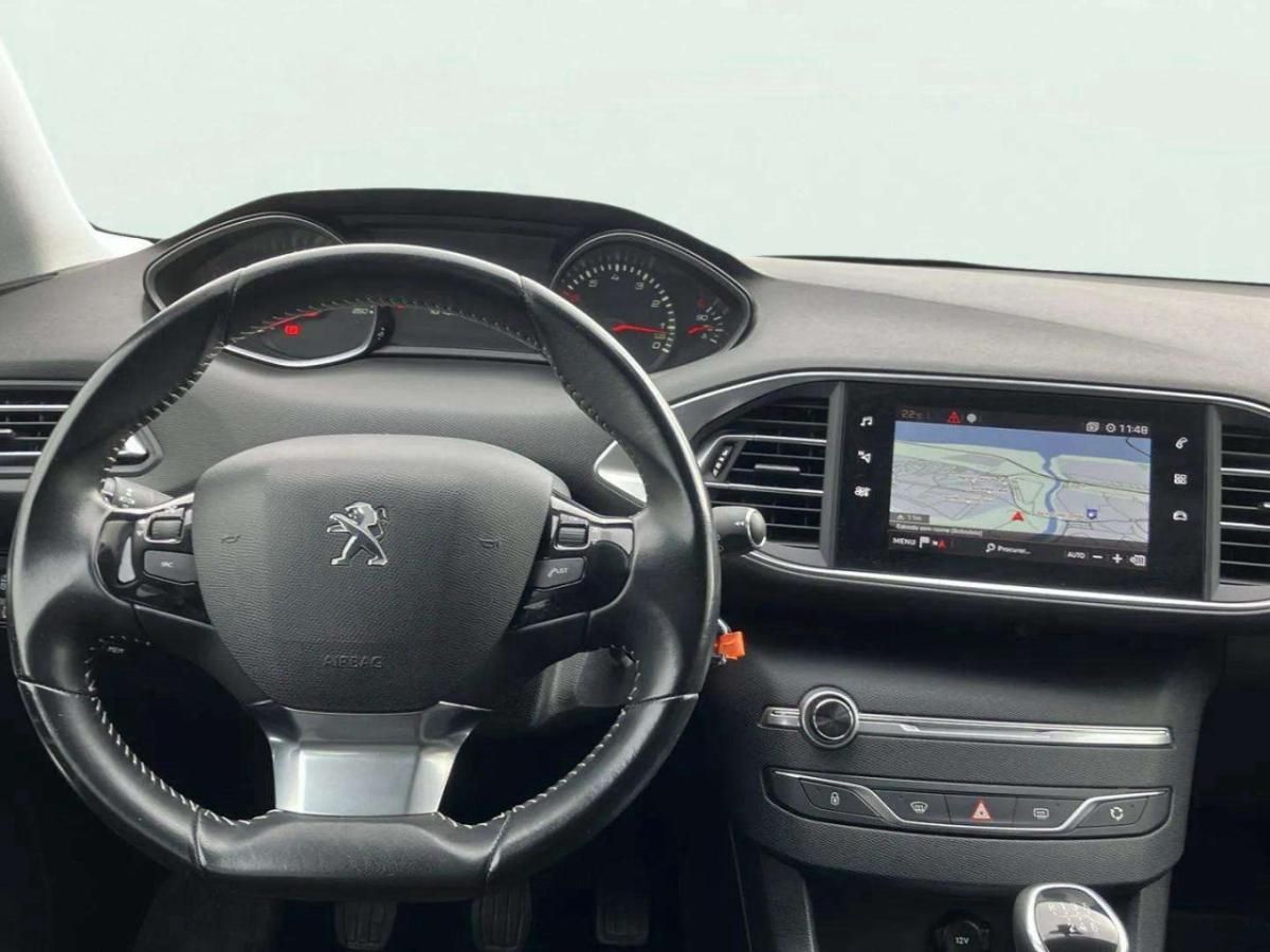 peugeot-308-2020-gasolina-1199cc