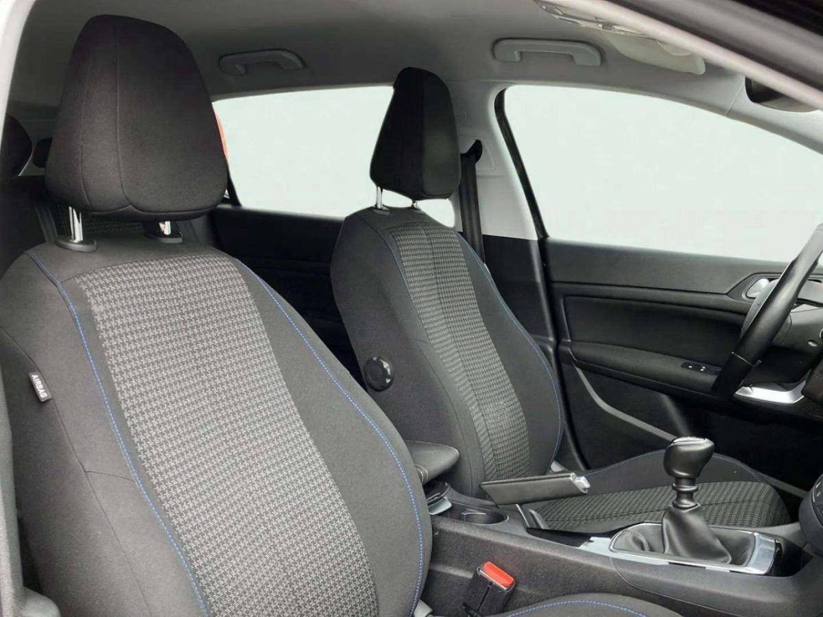 peugeot-308-2020-gasolina-1199cc