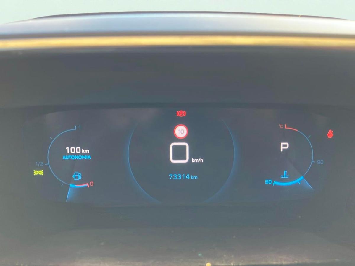 peugeot-2008-2022-gasolina-1199cc