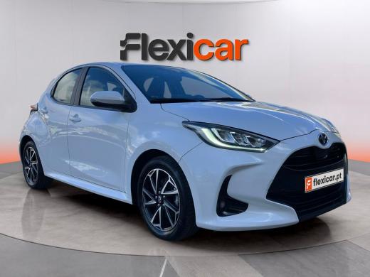 toyota-yaris-2022-hibrido-a-gasolina-1497cc