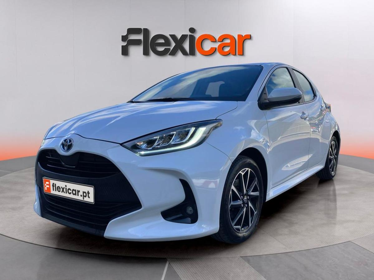 toyota-yaris-2022-hibrido-a-gasolina-1497cc