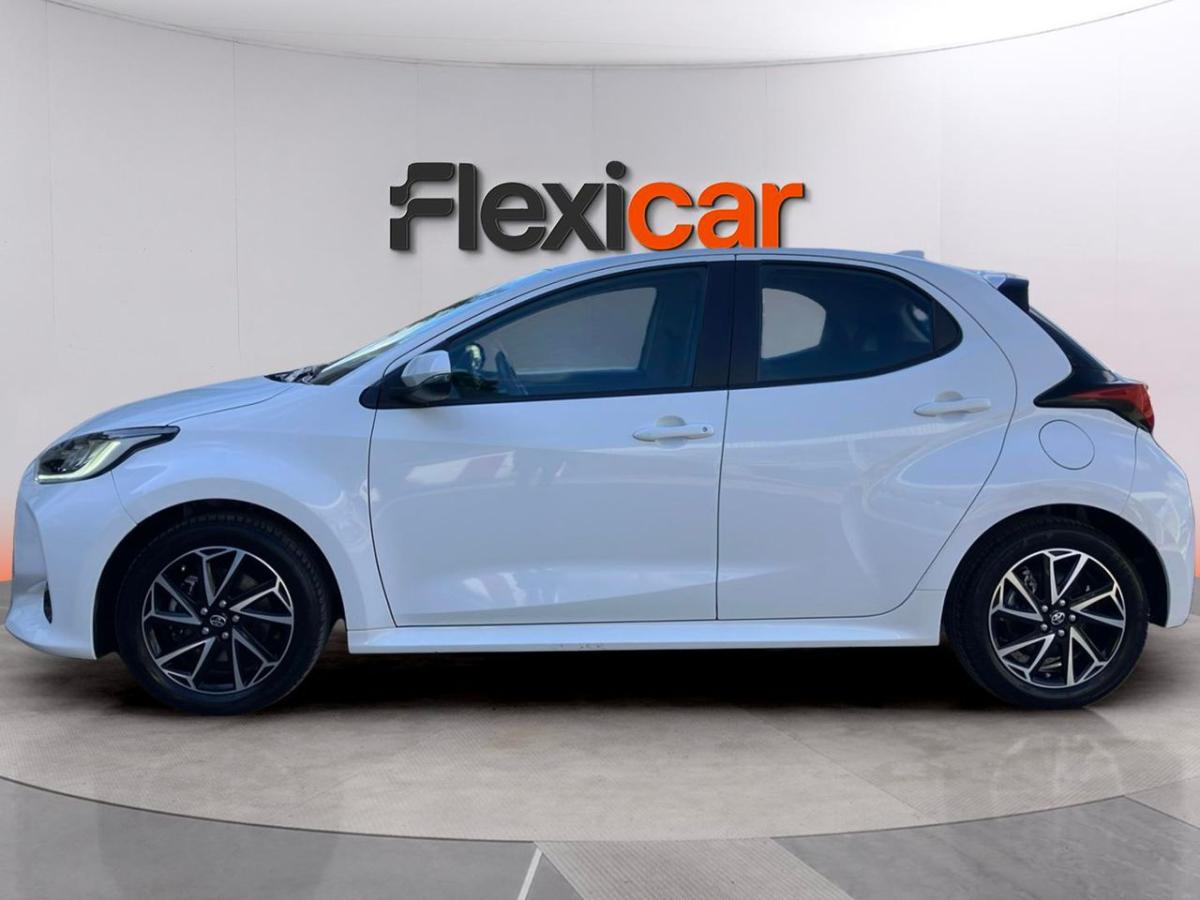 toyota-yaris-2022-hibrido-a-gasolina-1497cc