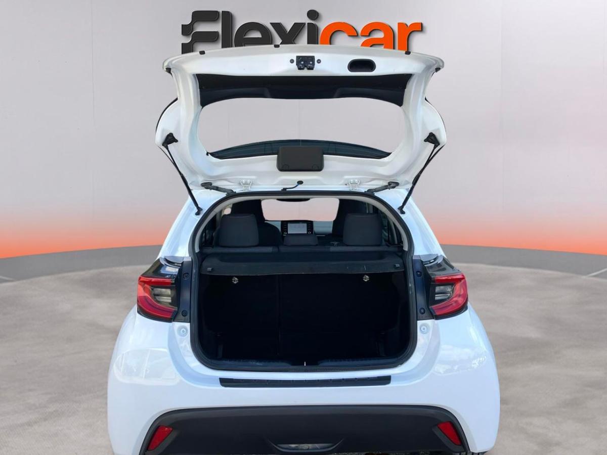toyota-yaris-2022-hibrido-a-gasolina-1497cc