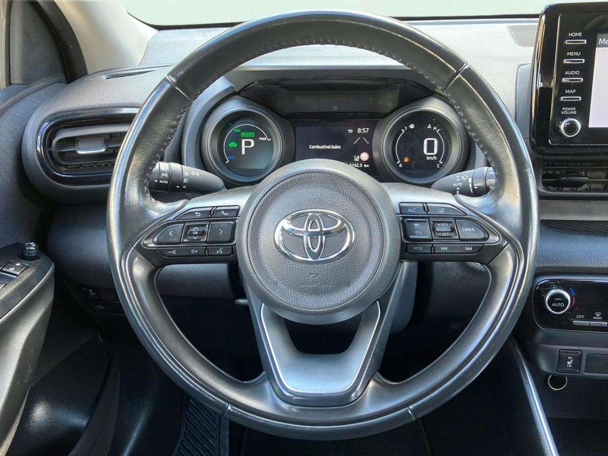 toyota-yaris-2022-hibrido-a-gasolina-1497cc