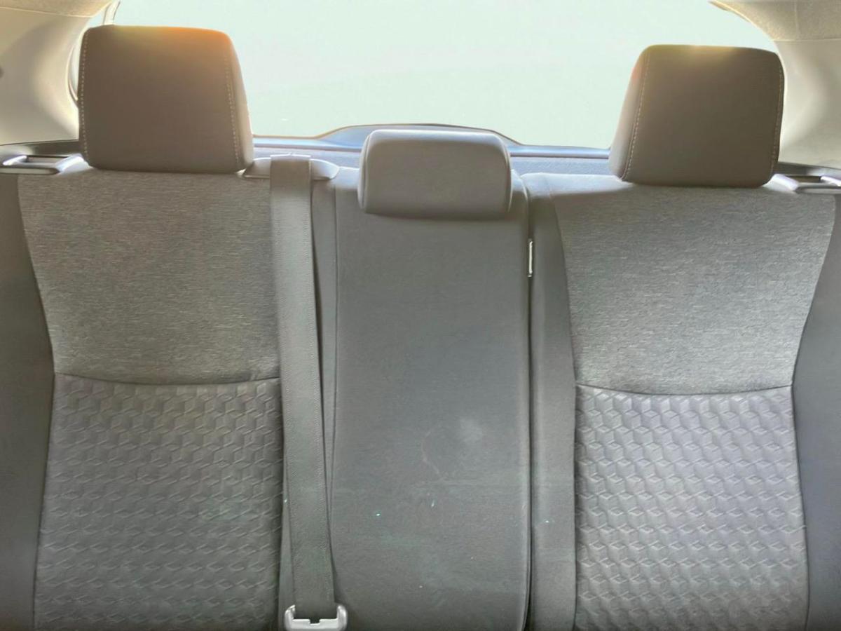 toyota-yaris-2022-hibrido-a-gasolina-1497cc
