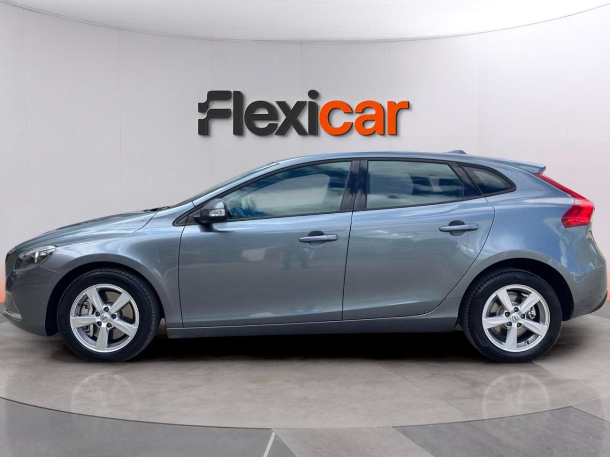 volvo-v40-2018-diesel-1969cc