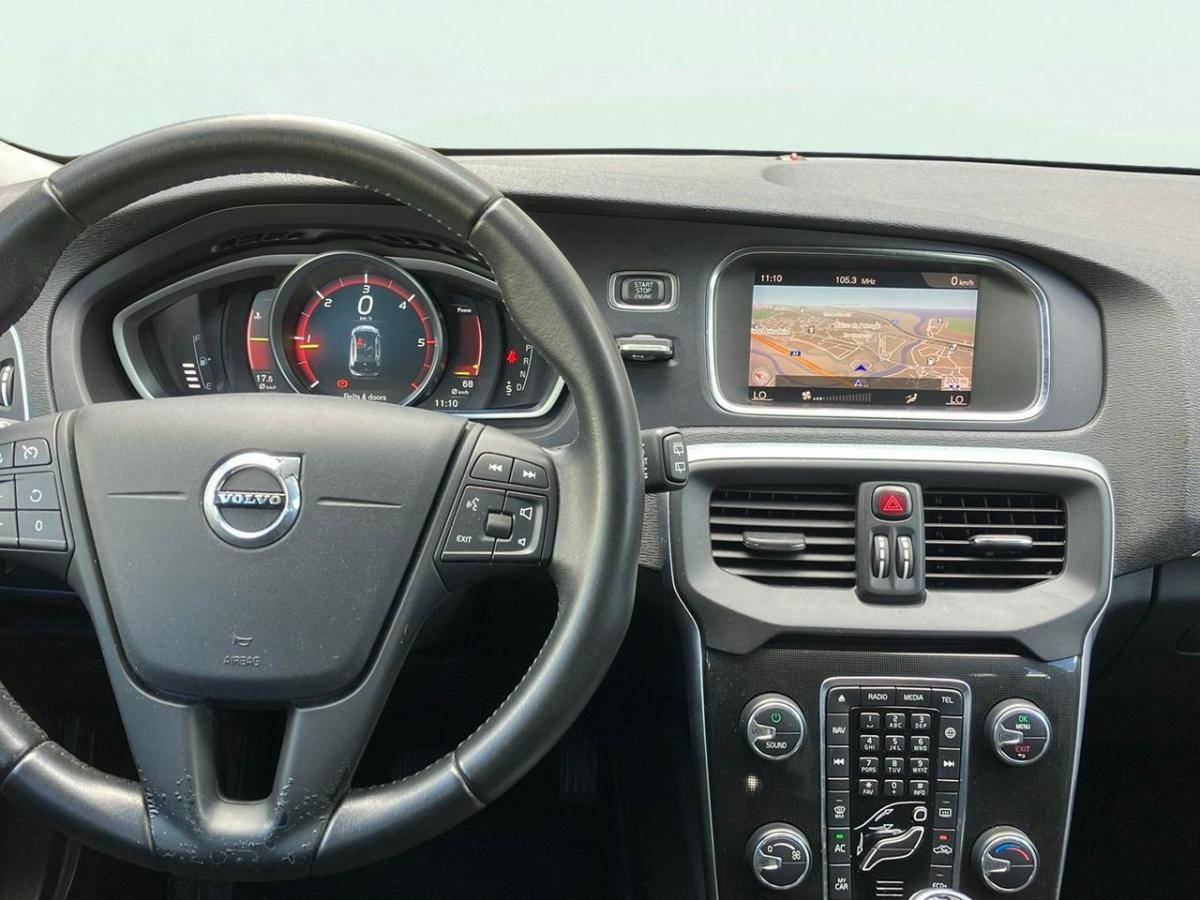 volvo-v40-2018-diesel-1969cc