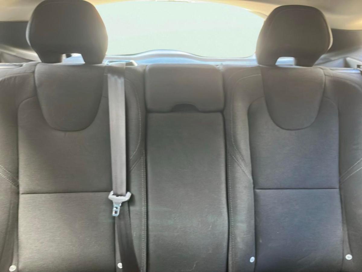 volvo-v40-2018-diesel-1969cc