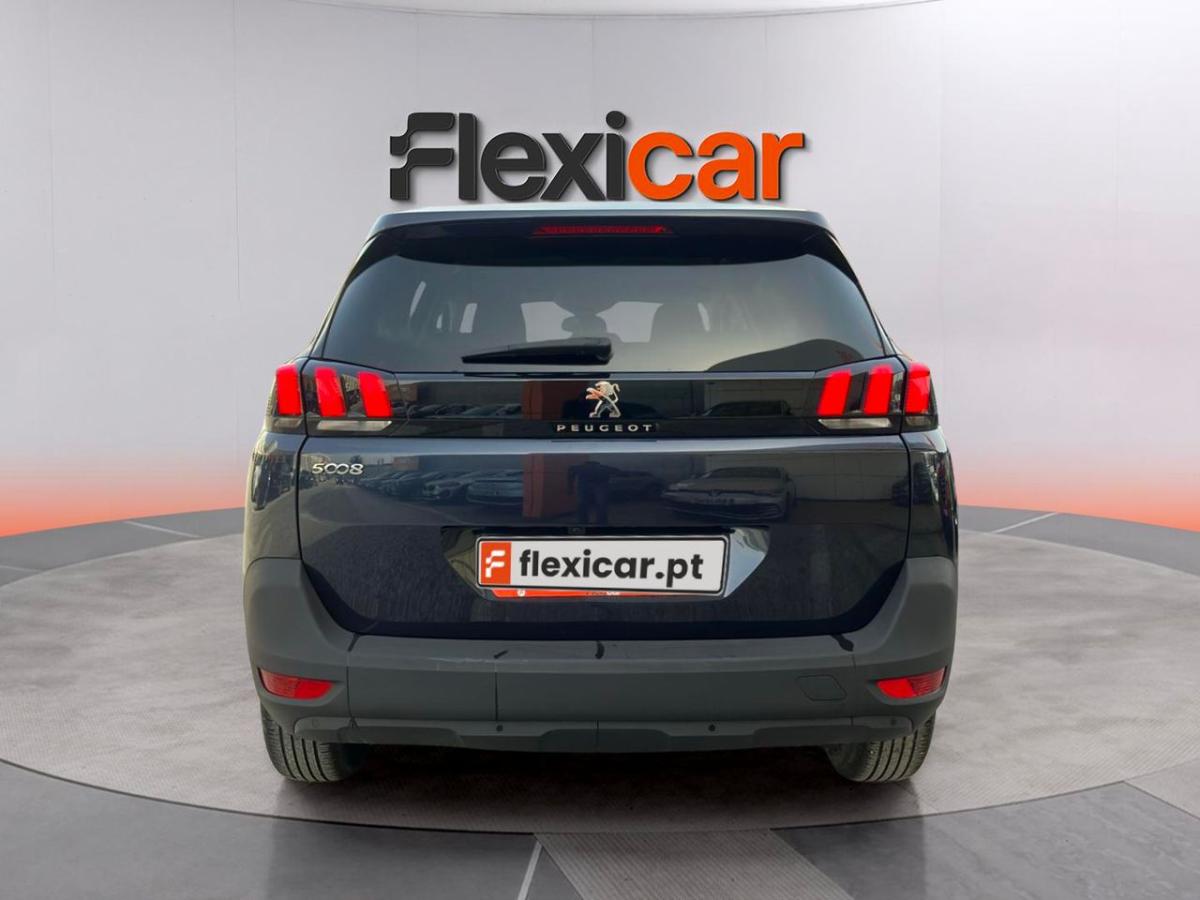 peugeot-5008-2019-gasolina-1199cc