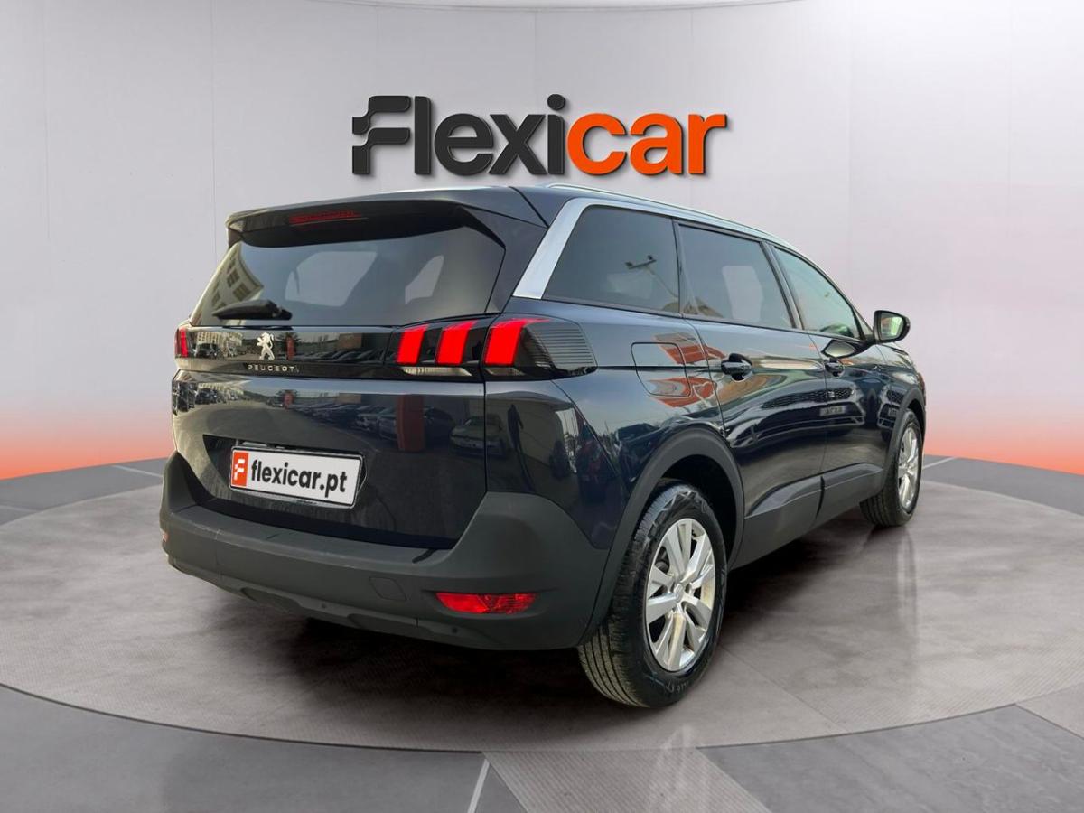 peugeot-5008-2019-gasolina-1199cc