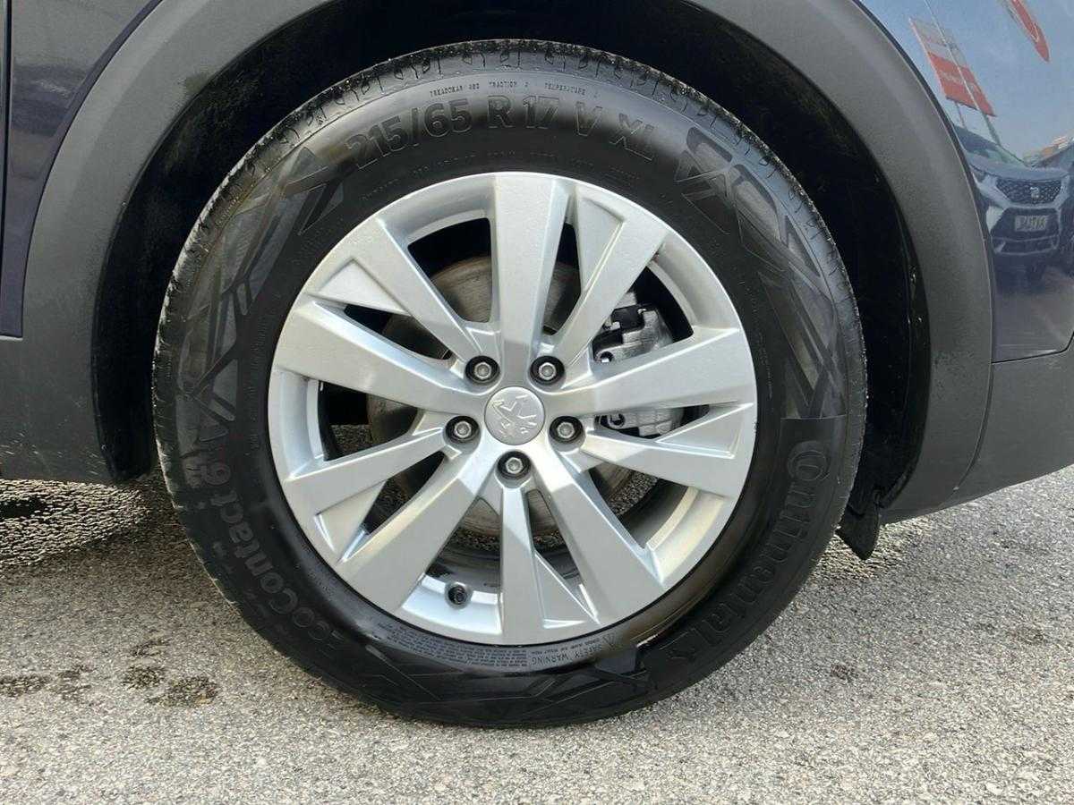 peugeot-5008-2019-gasolina-1199cc