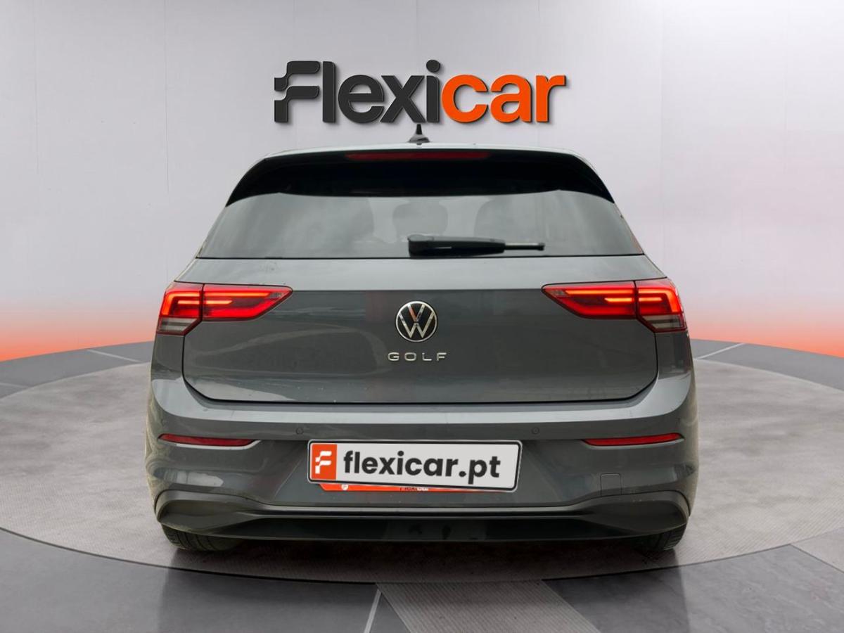 volkswagen-golf-2023-gasolina-999cc