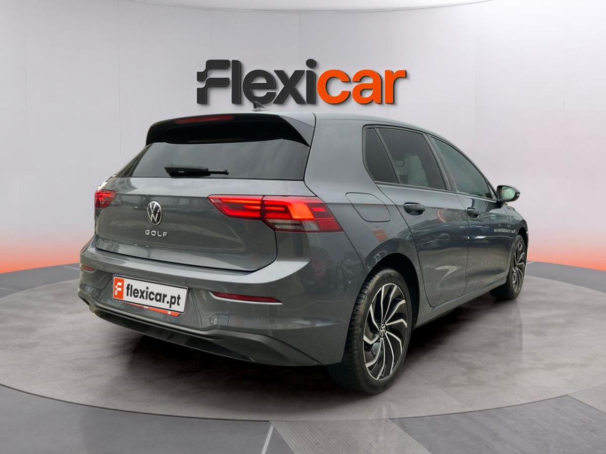 volkswagen-golf-2023-gasolina-999cc