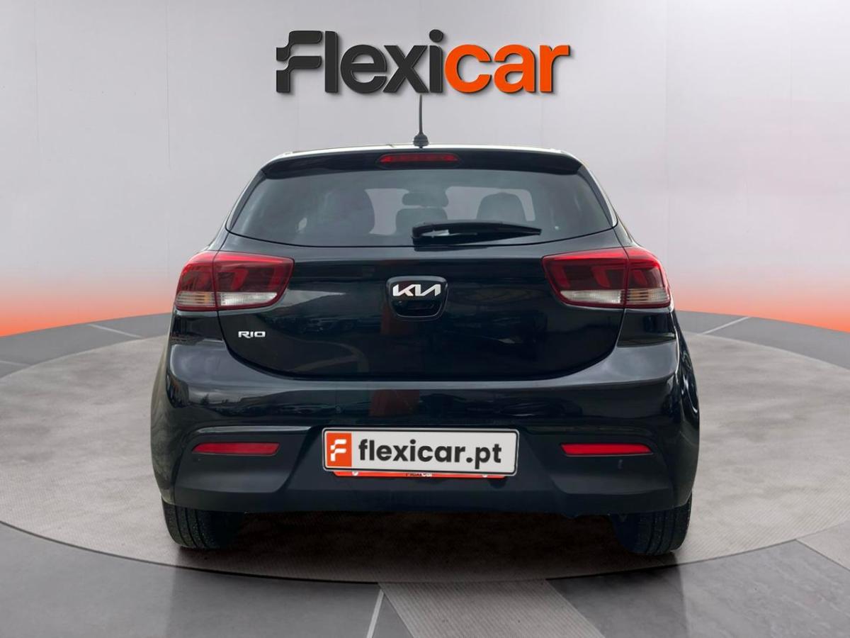 kia-rio-2022-gasolina-998cc