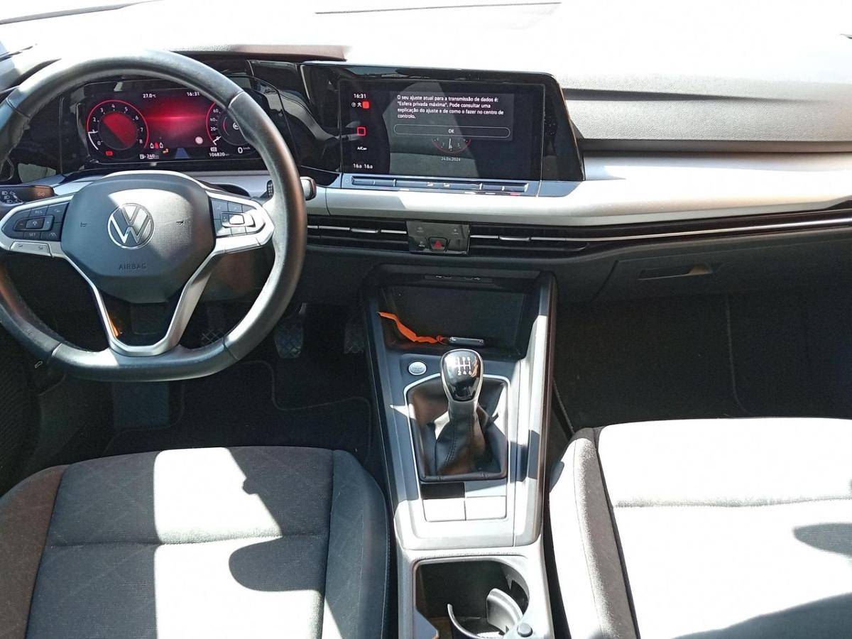 volkswagen-golf-2023-gasolina-999cc