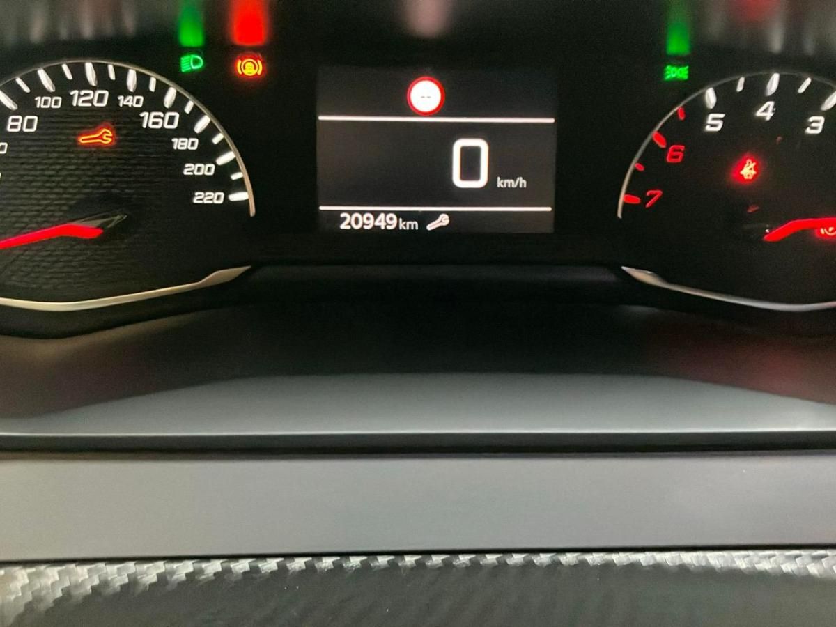 peugeot-2008-2021-gasolina-1199cc