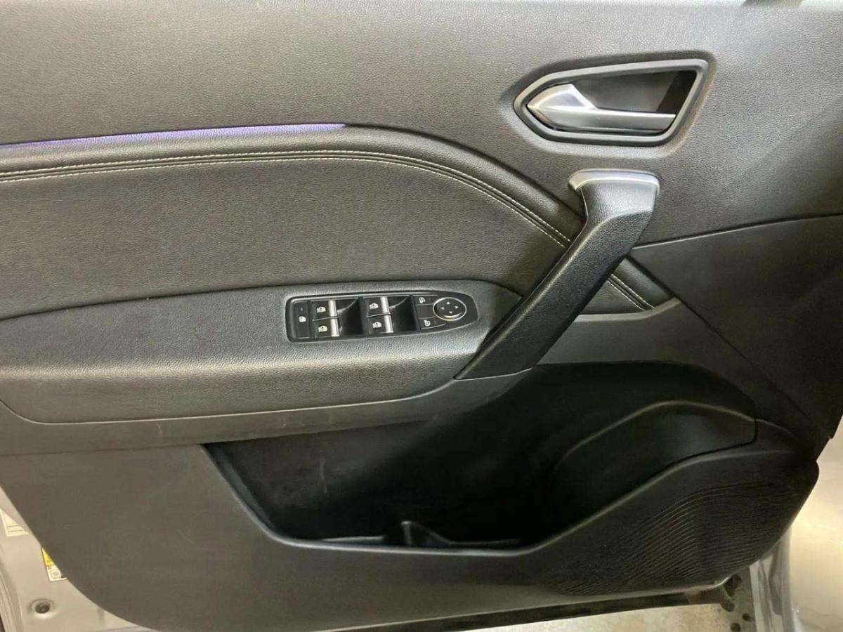 renault-captur-2023-gasolina-999cc