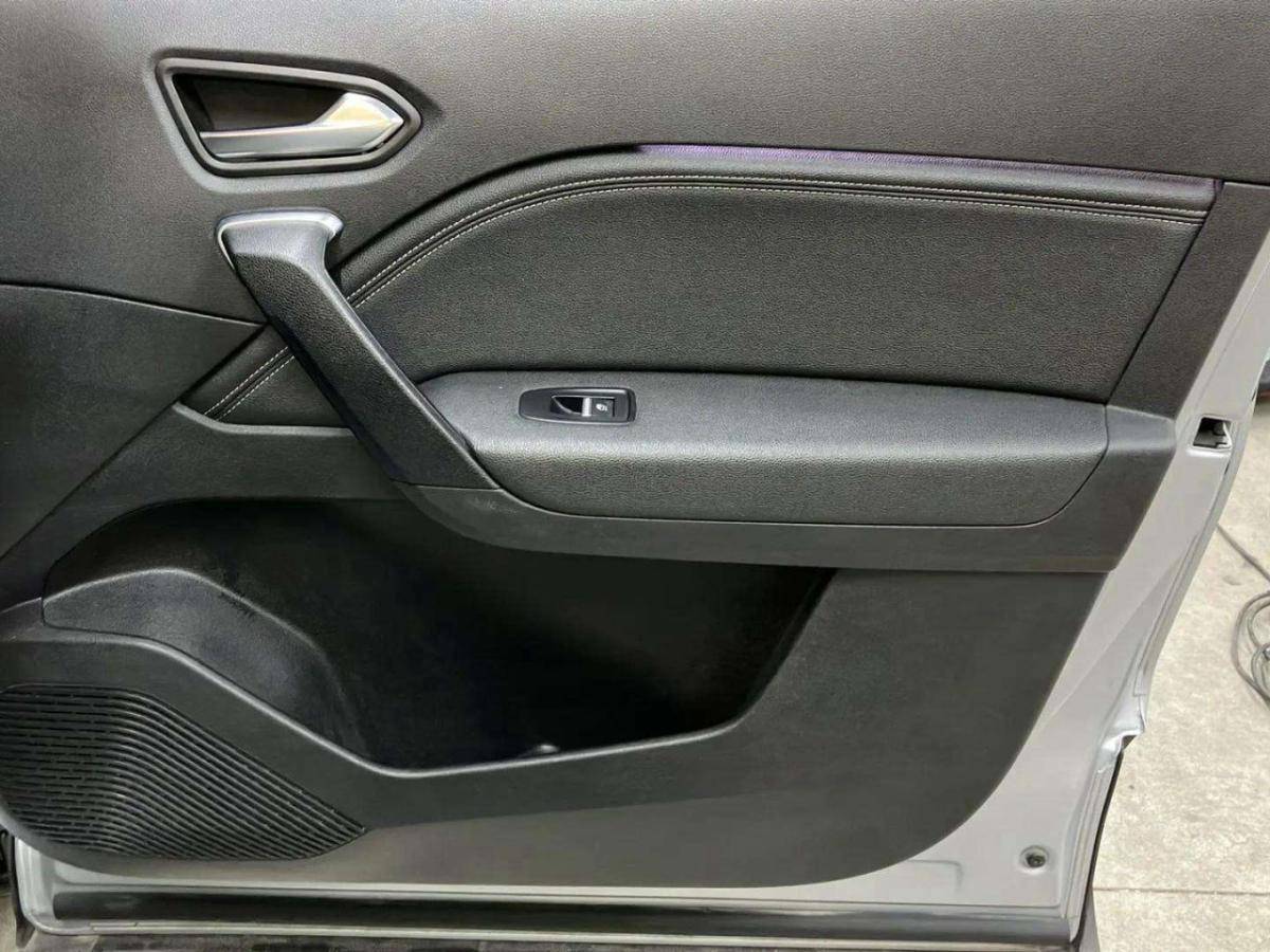 renault-captur-2023-gasolina-999cc