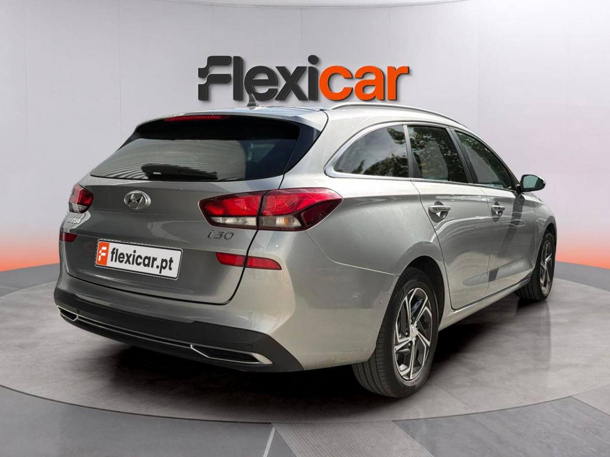 hyundai-i30-2023-gasolina-998cc