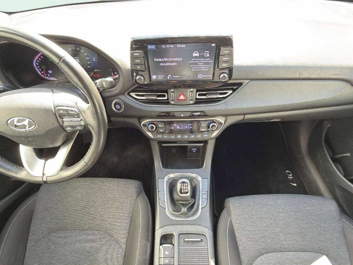hyundai-i30-2023-gasolina-998cc