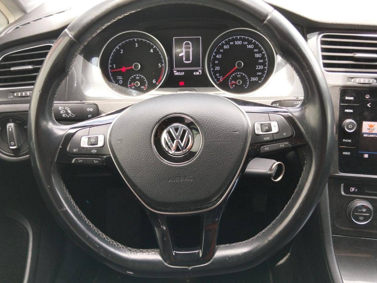 volkswagen-golf-variant-2019-diesel-1598cc