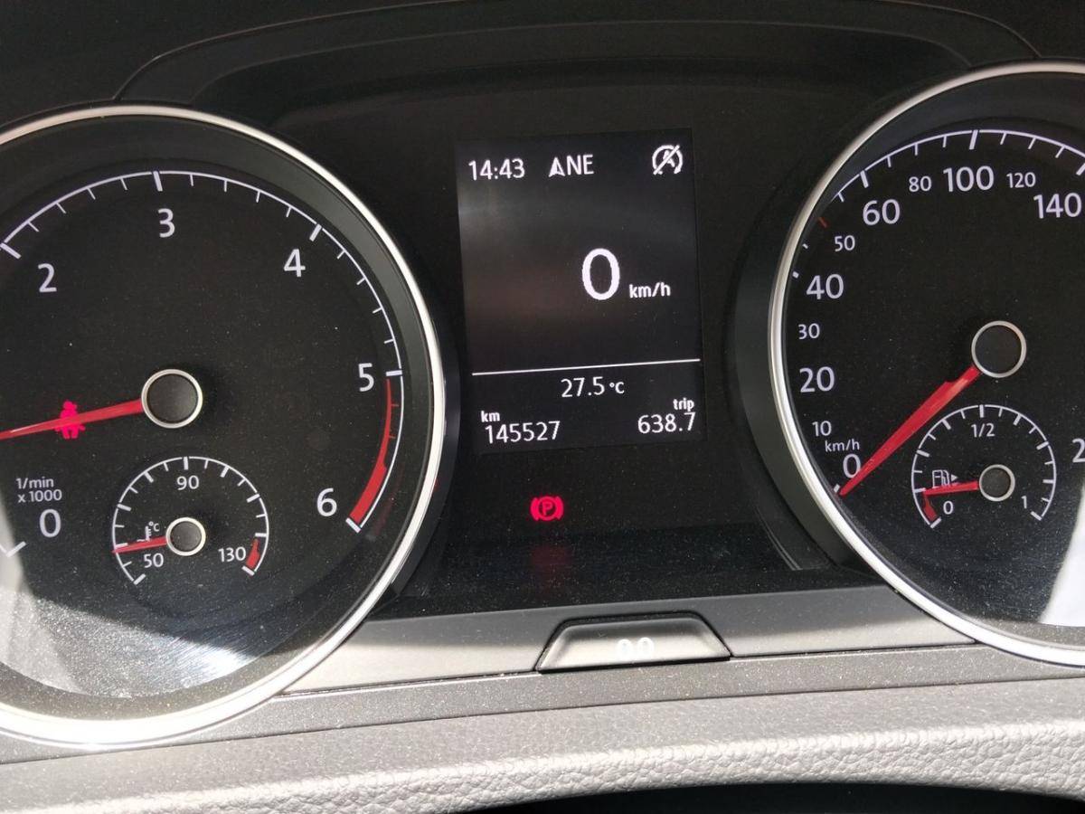 volkswagen-golf-variant-2019-diesel-1598cc