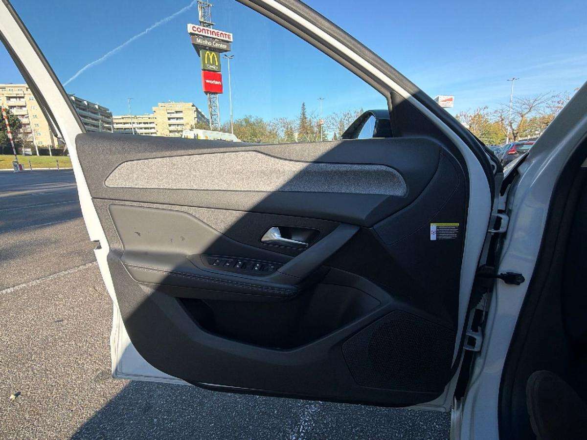 peugeot-308-sw-2024-hibrido-a-gasolina-1598cc