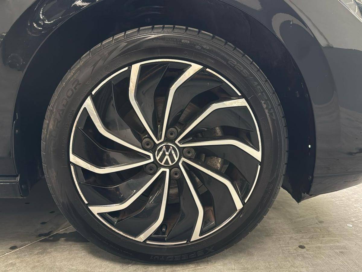 volkswagen-golf-2023-gasolina-999cc