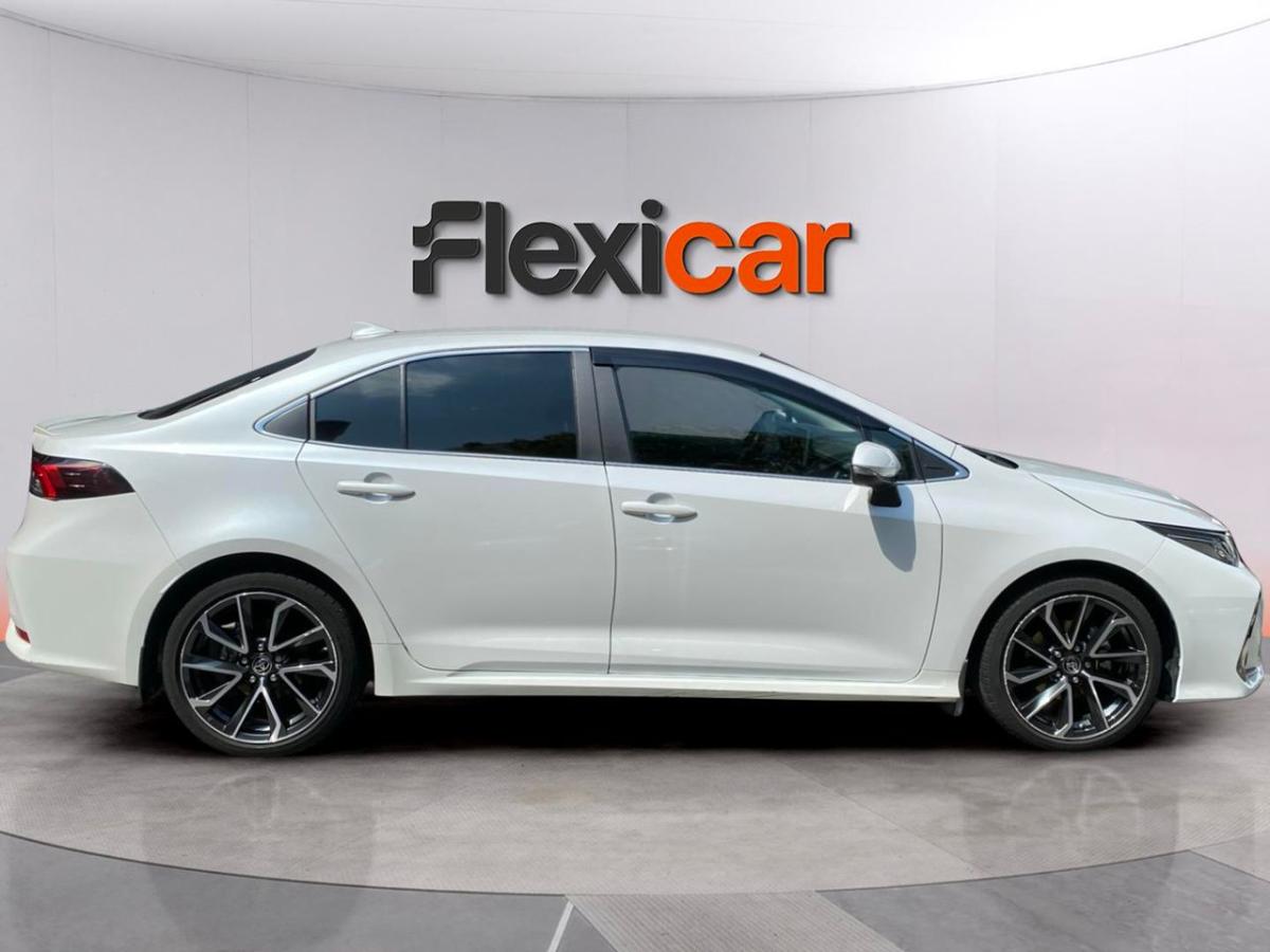 toyota-corolla-2022-hibrido-a-gasolina-1798cc