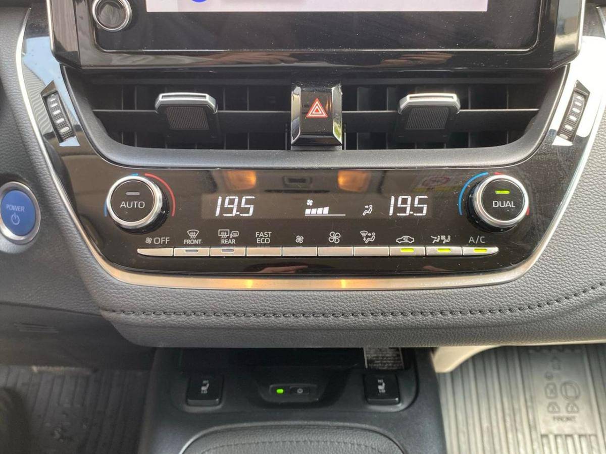 toyota-corolla-2022-hibrido-a-gasolina-1798cc