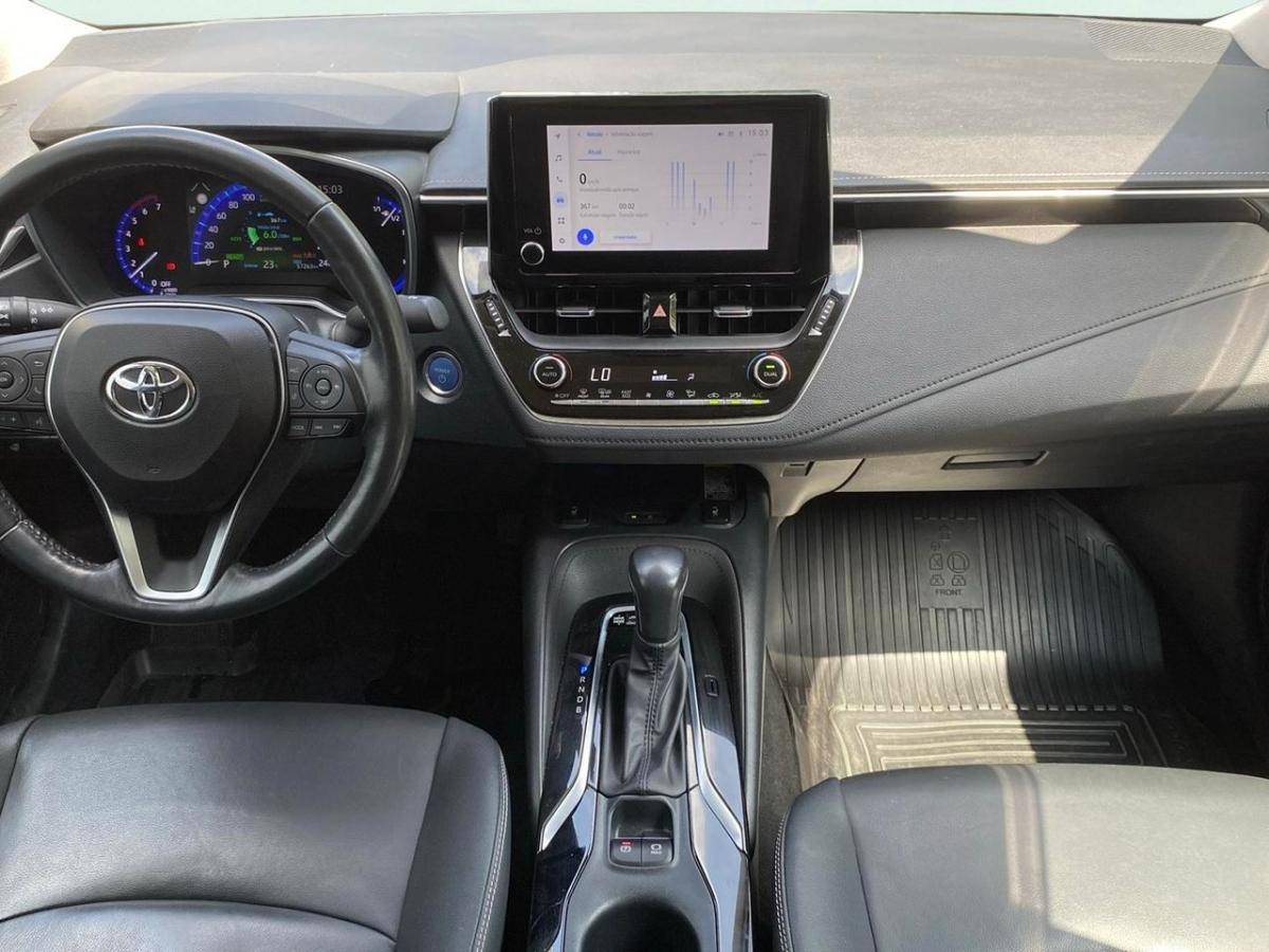 toyota-corolla-2022-hibrido-a-gasolina-1798cc