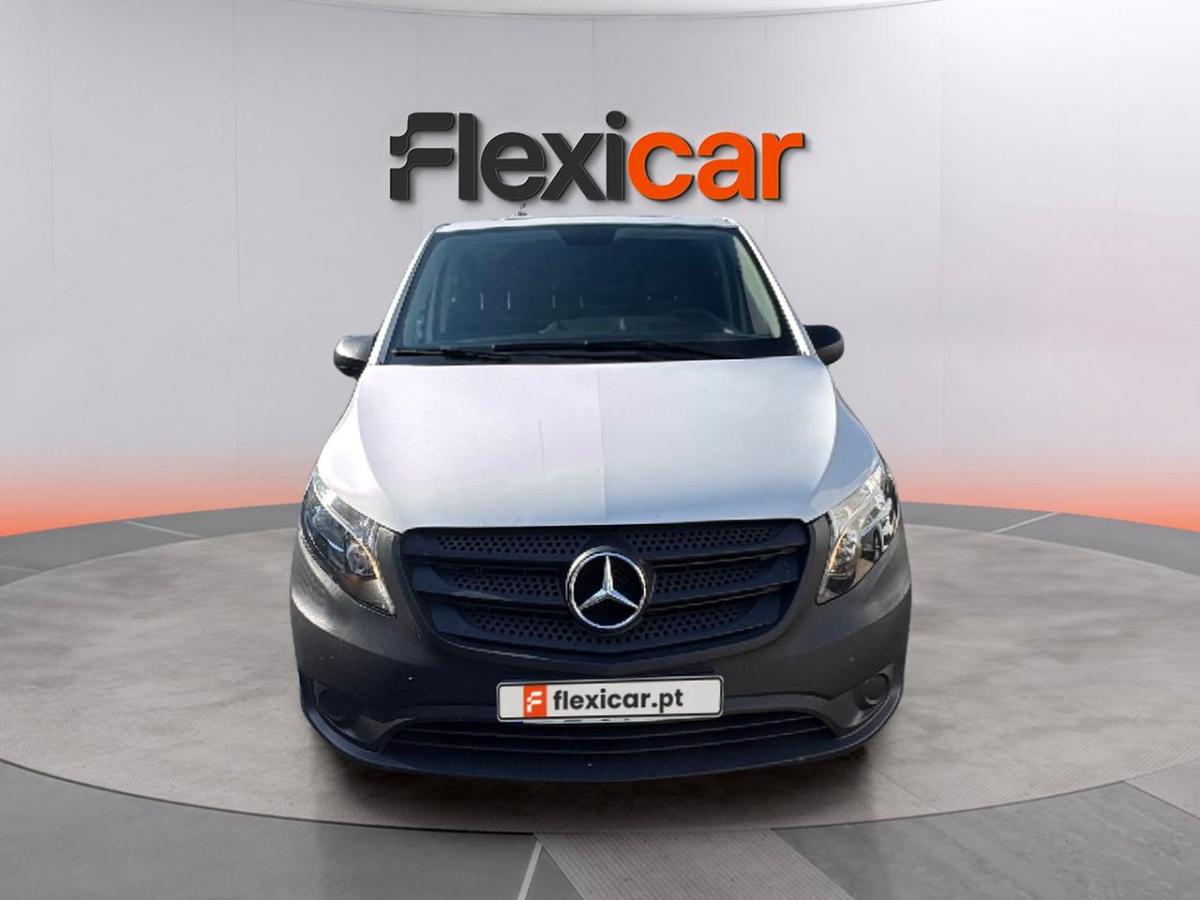 mercedes-benz-vito-2023-diesel-1950cc