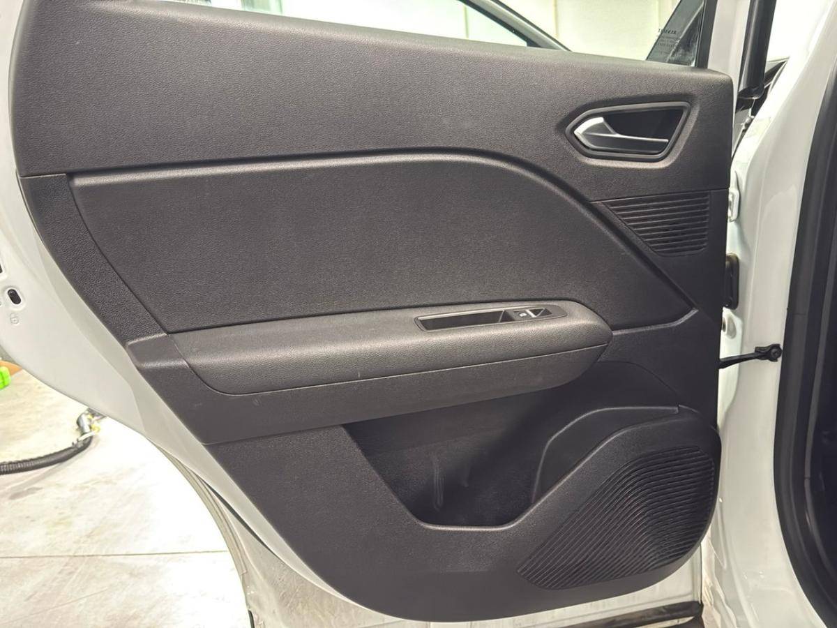 renault-captur-2022-hibrido-a-gasolina-1598cc