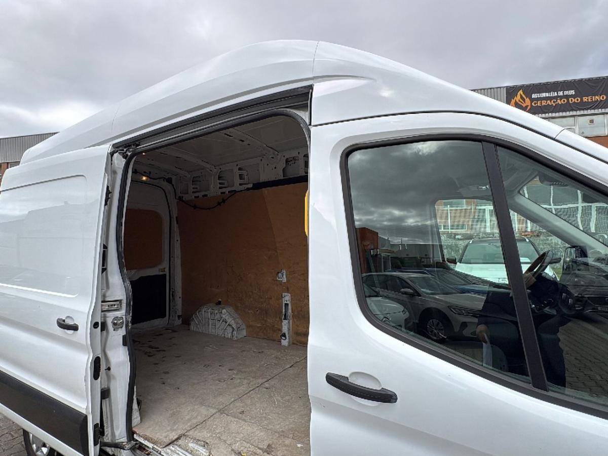 ford-transit-2023-diesel-1995cc