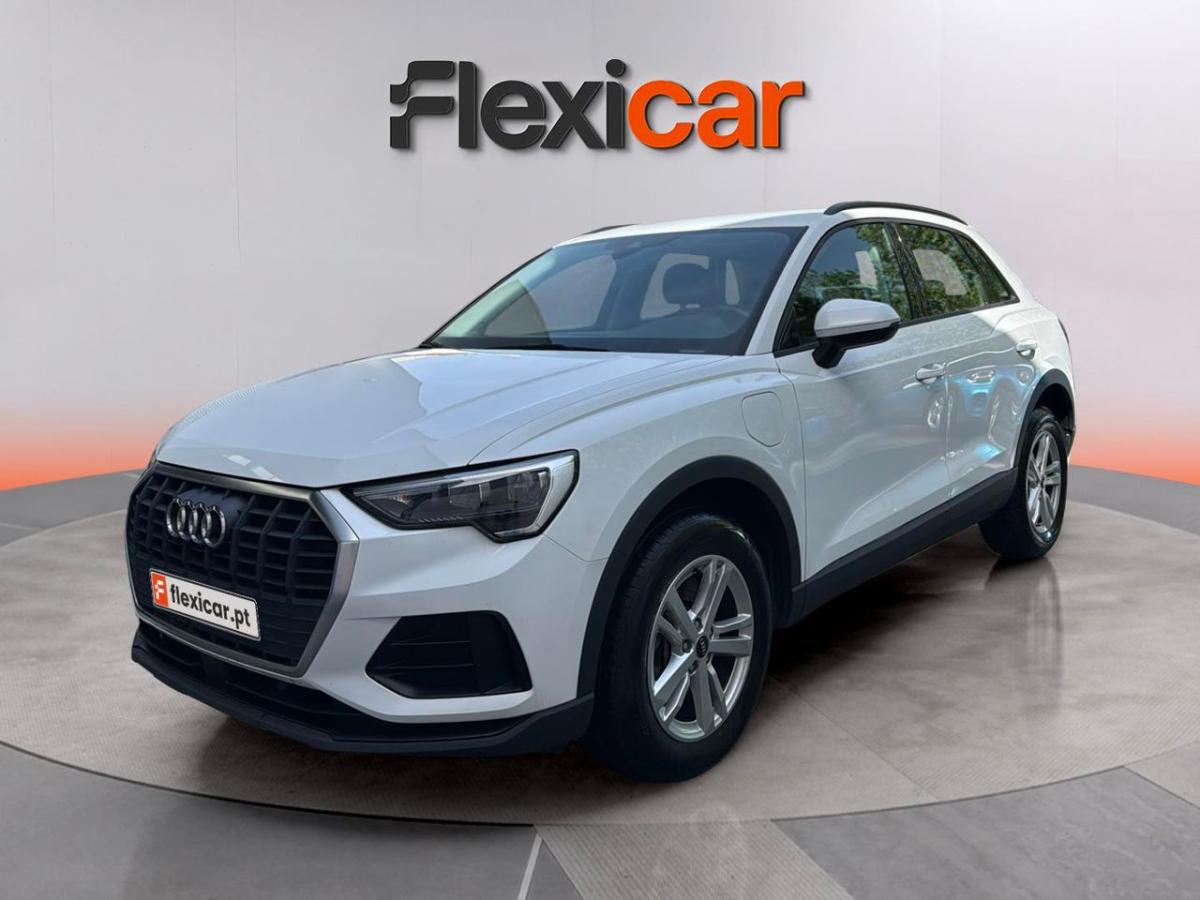 audi-q3-2022-hibrido-a-gasolina-1395cc