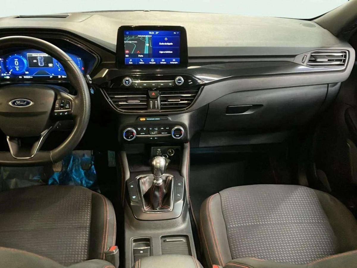ford-kuga-2022-diesel-1499cc