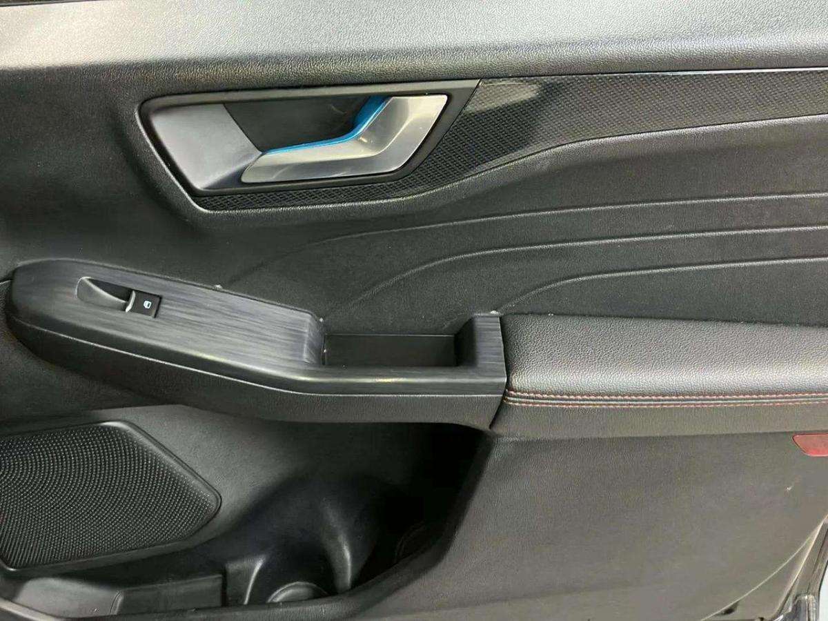 ford-kuga-2022-diesel-1499cc
