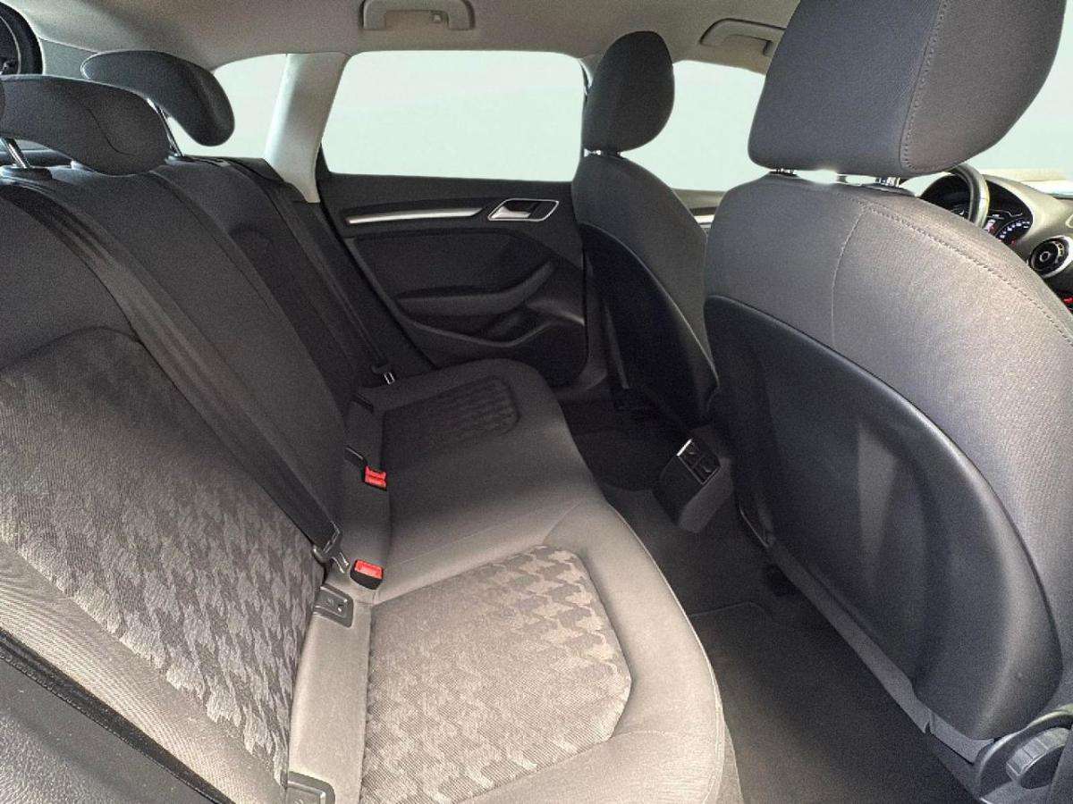 audi-a3-sportback-2016-diesel-1598cc