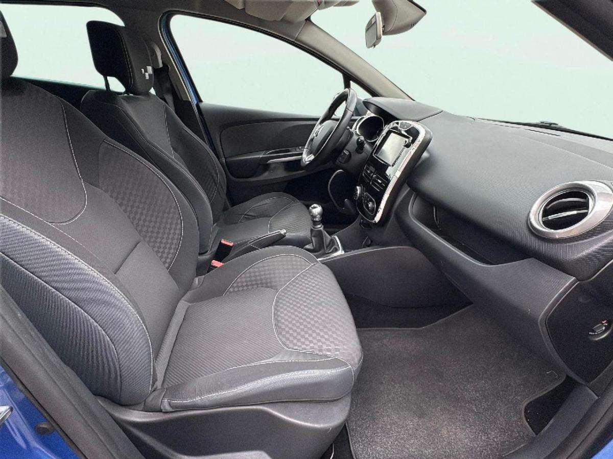 renault-clio-sport-tourer-2015-diesel-1461cc
