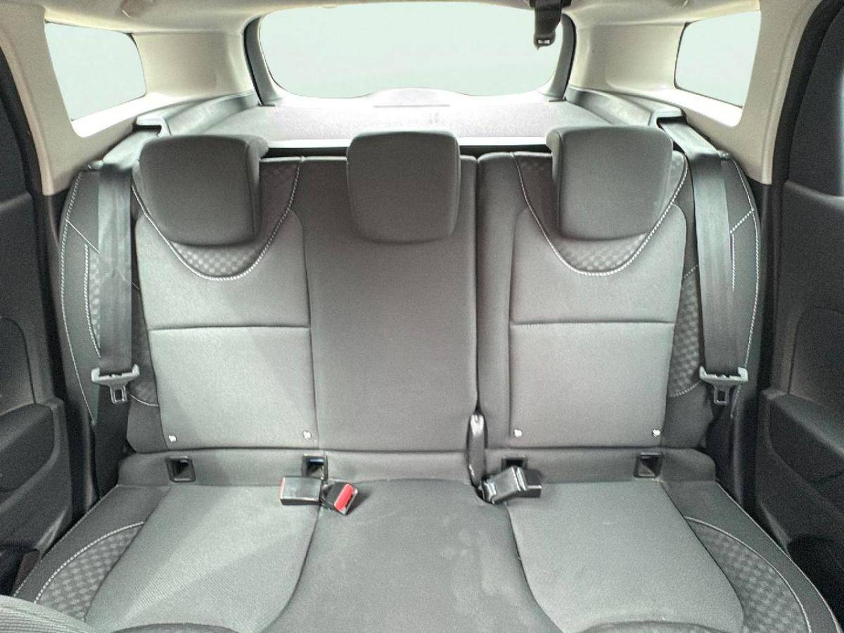 renault-clio-sport-tourer-2015-diesel-1461cc