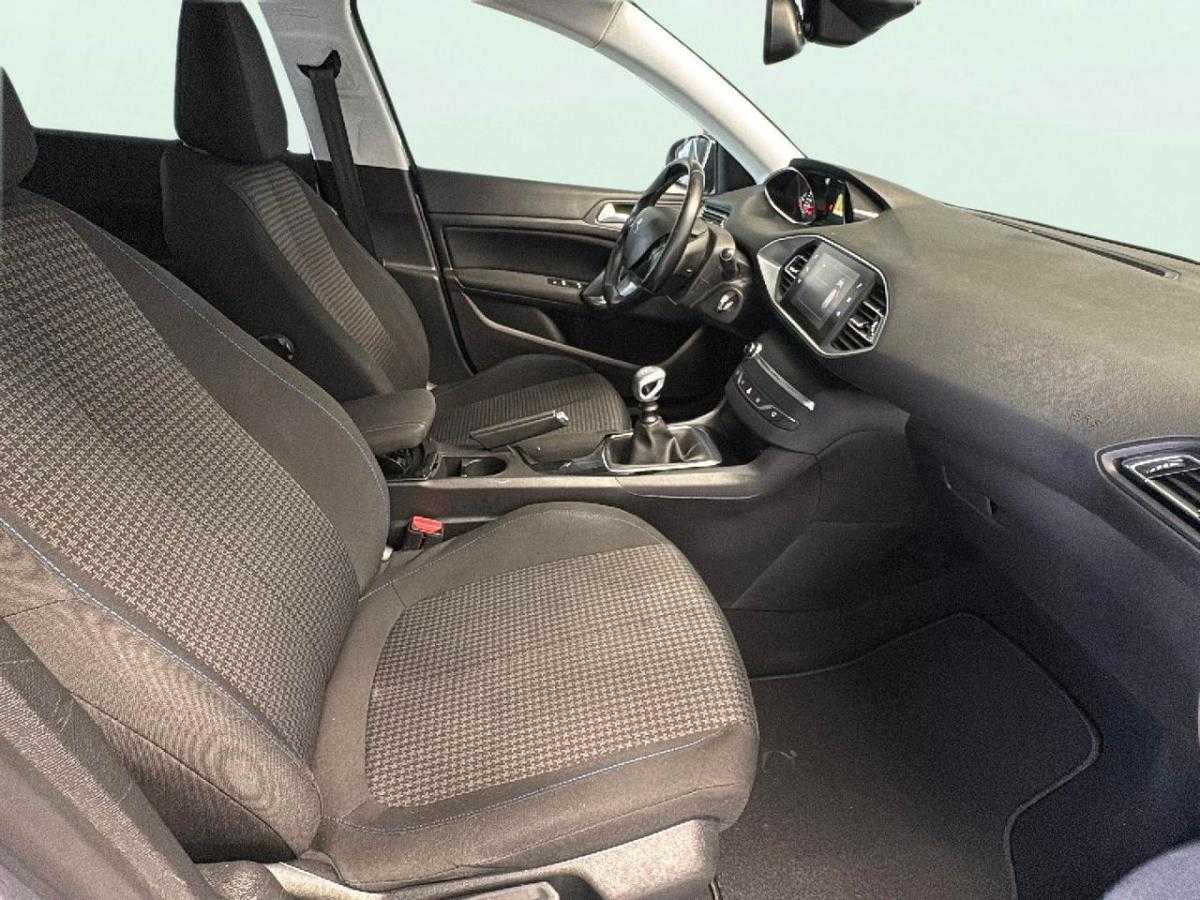 peugeot-308-sw-2018-diesel-1499cc