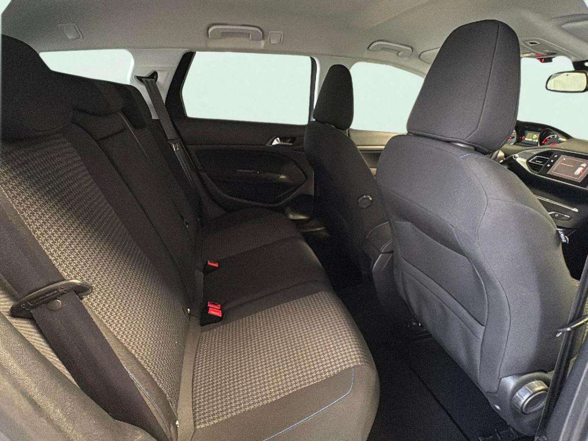 peugeot-308-sw-2018-diesel-1499cc